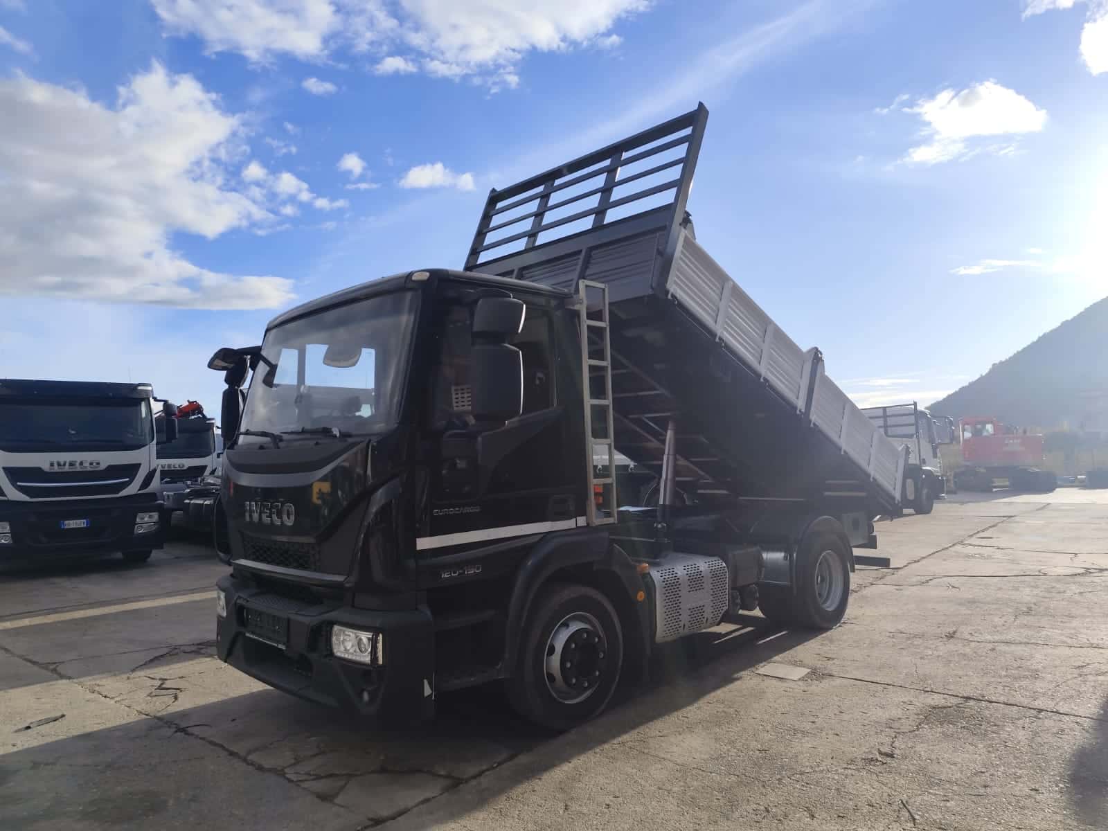 IVECO EUROCARGO 120-190L (COD.INTERNO PM2036)