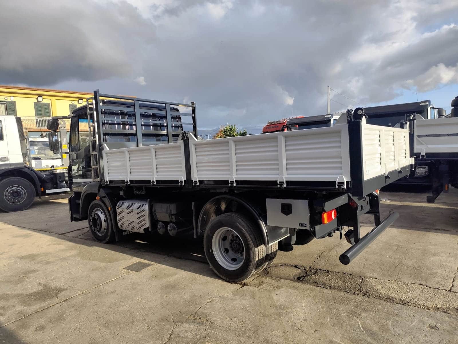 IVECO EUROCARGO 120-190L (COD.INTERNO PM2036) - immagine 2