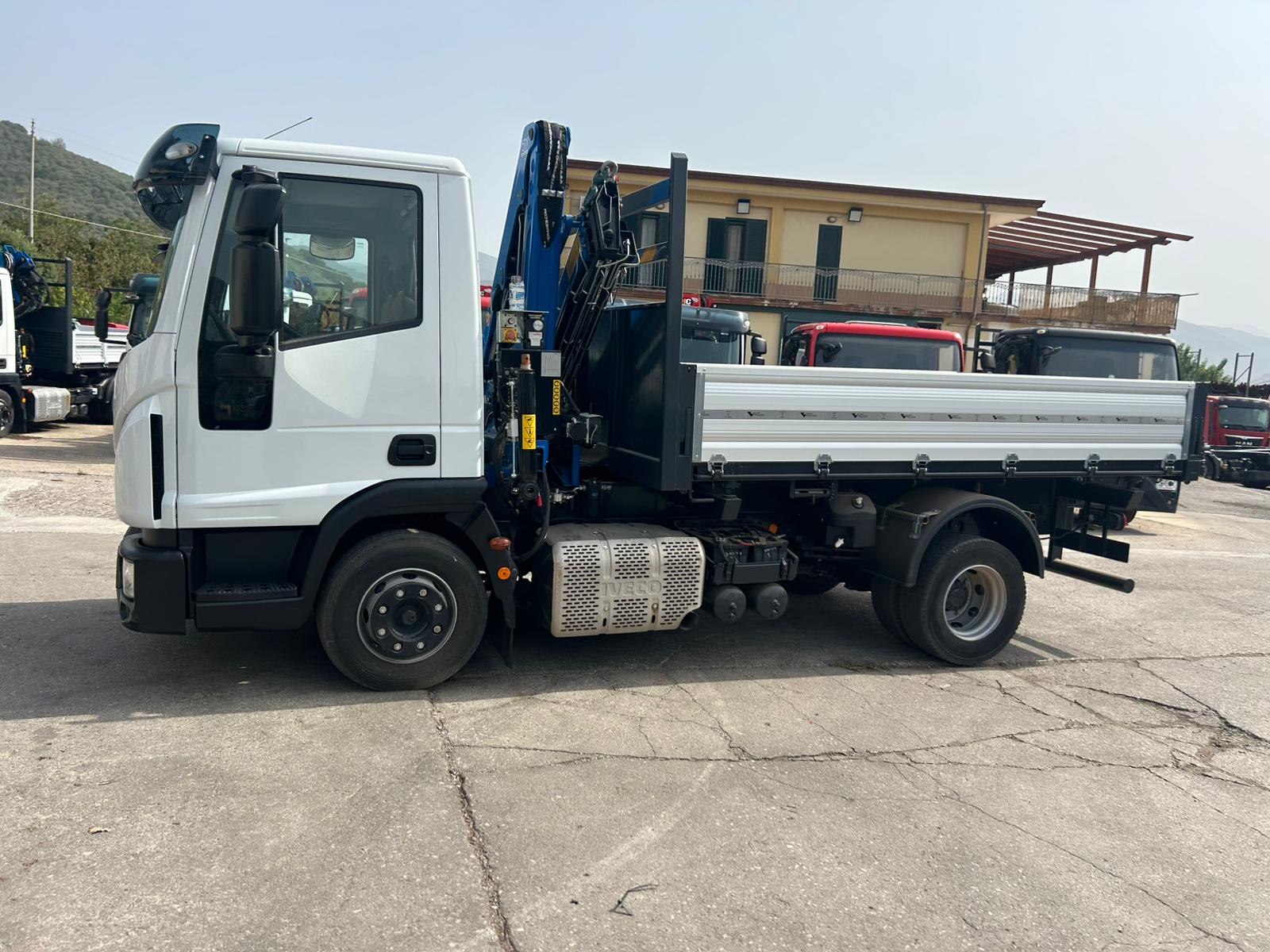 IVECO EUROCARGO 120-190L (COD.INTERNO PM1955) - immagine 2