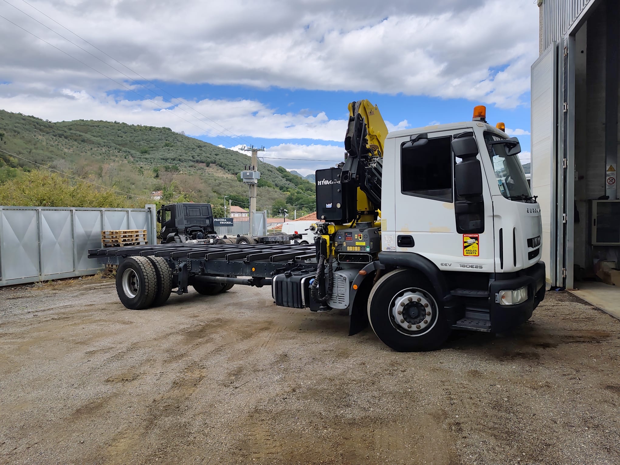 IVECO EUROCARGO 180E25K (COD.INT. PM2218) - immagine 26