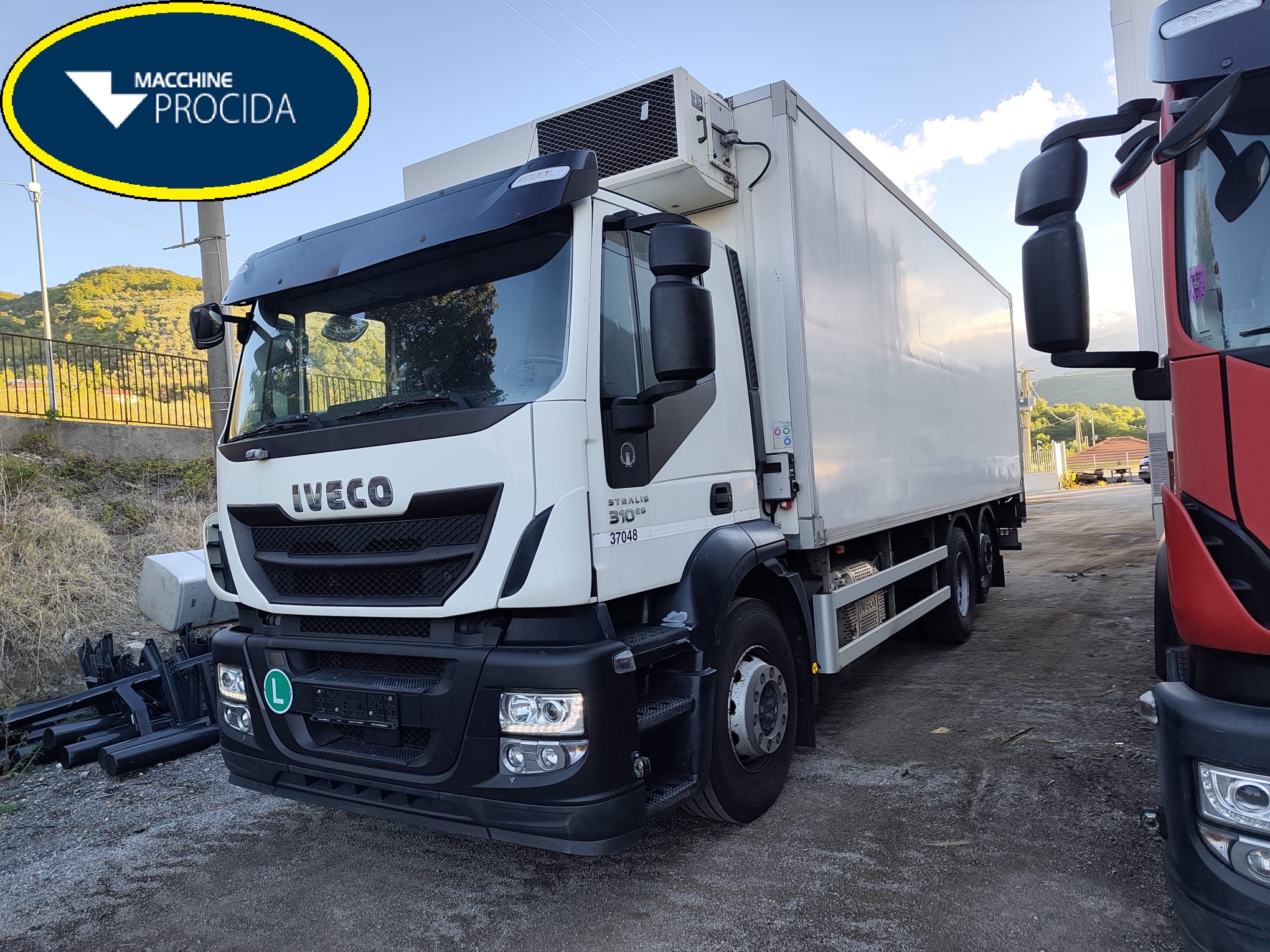 IVECO STRALIS HI-STREET 260S31 (COD.INT. PM2208)