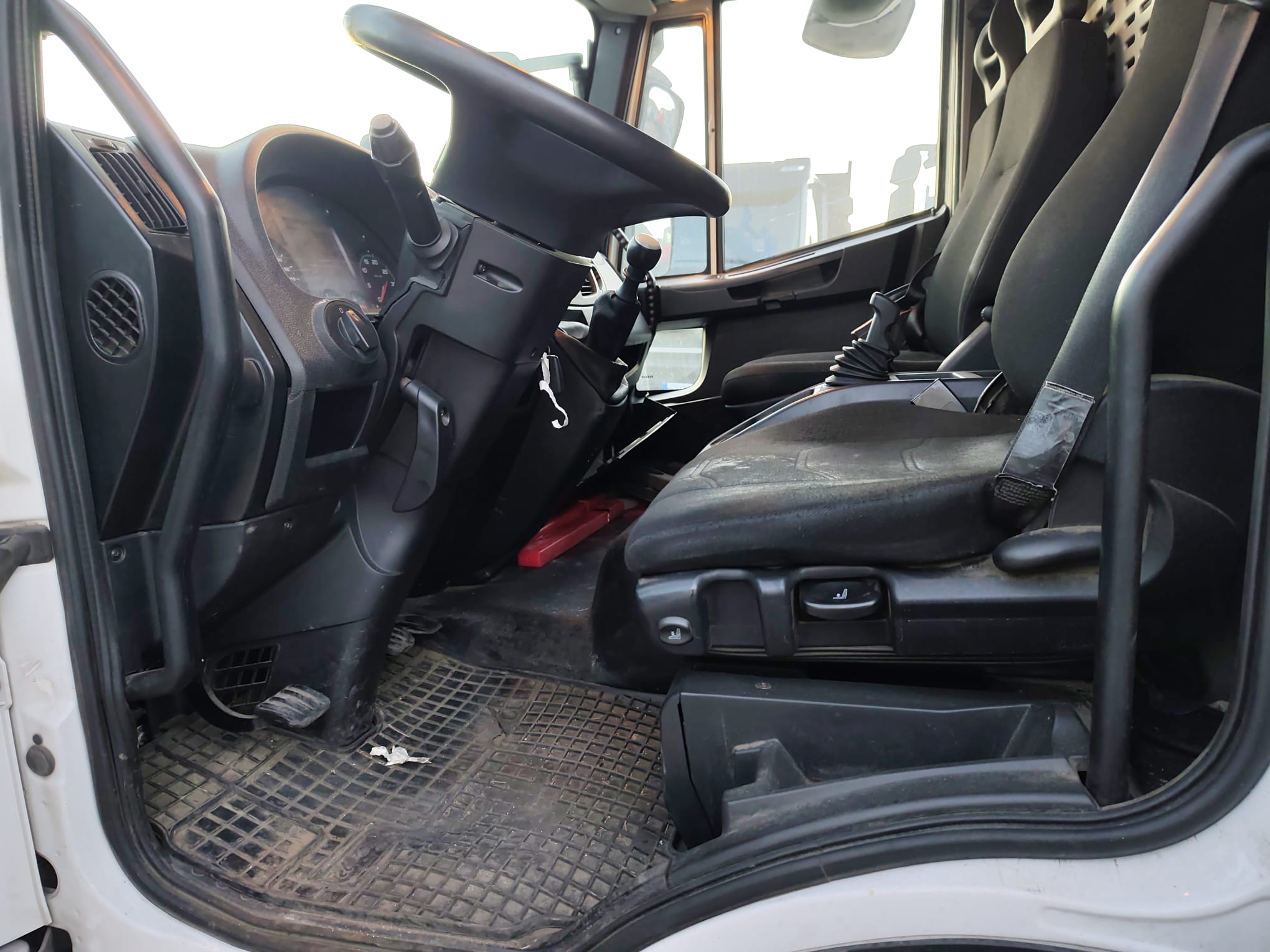 IVECO EUROCARGO 120-190L (COD.INTERNO PM2202) - immagine 16
