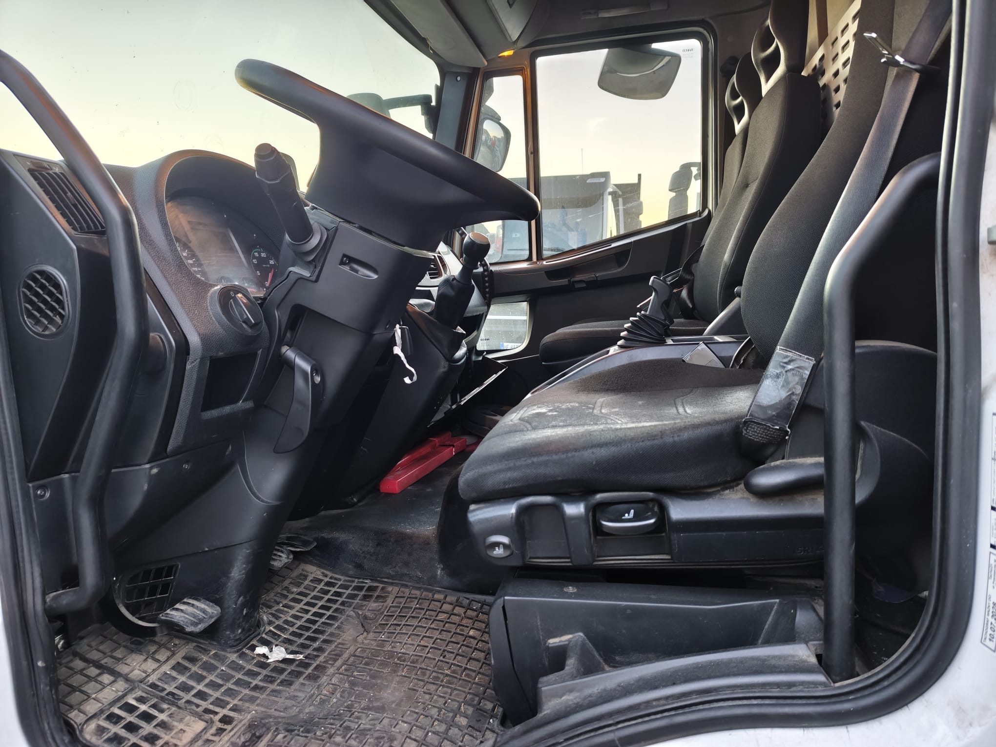 IVECO EUROCARGO 120-190L (COD.INTERNO PM2202) - immagine 52