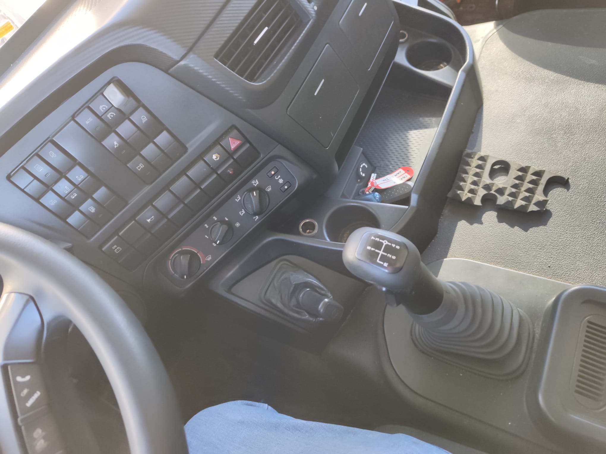 IVECO HI-STREET 260S31 XP (COD.INT. PM2081) - immagine 39