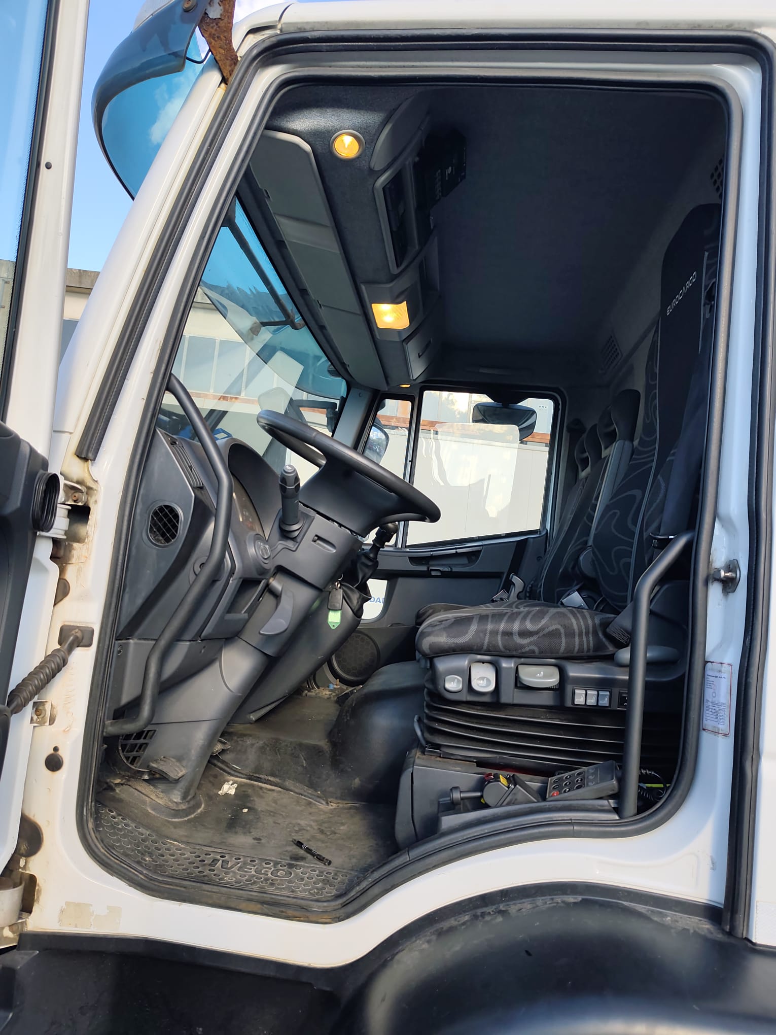 IVECO EUROCARGO 180E32 (COD.INT. PM2168) - immagine 19