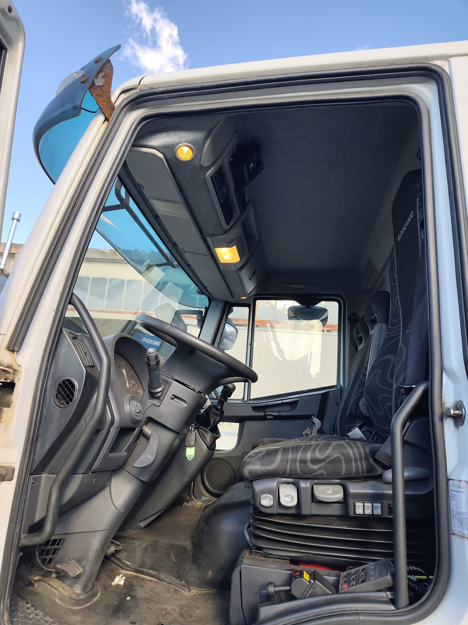 IVECO EUROCARGO 180E32 (COD.INT. PM2168) - immagine 20