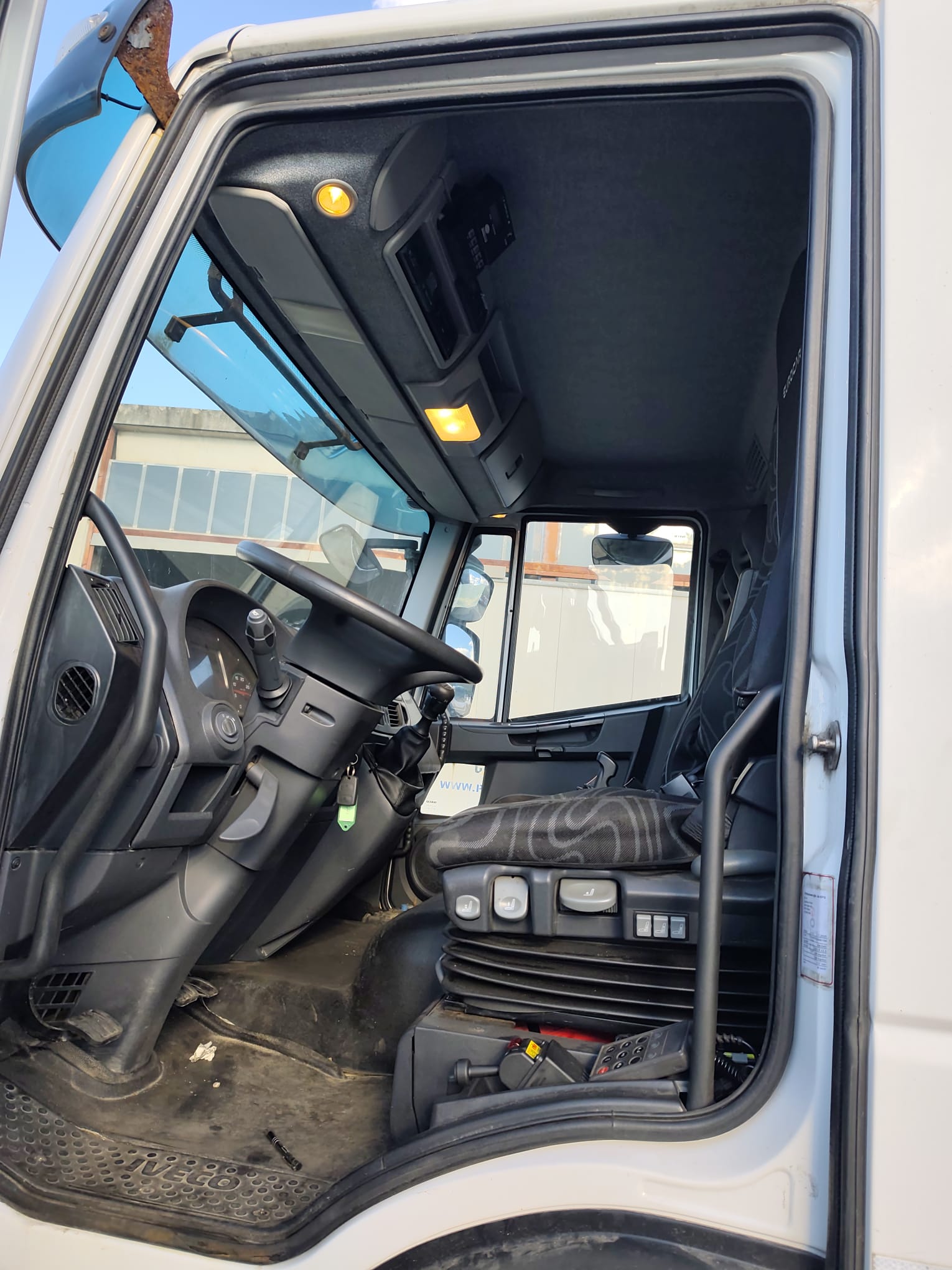 IVECO EUROCARGO 180E32 (COD.INT. PM2168) - immagine 24