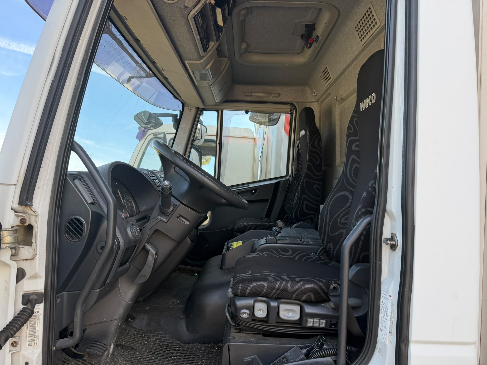IVECO EUROCARGO CUBE 180E30 (COD.INT. PM2242) - immagine 2