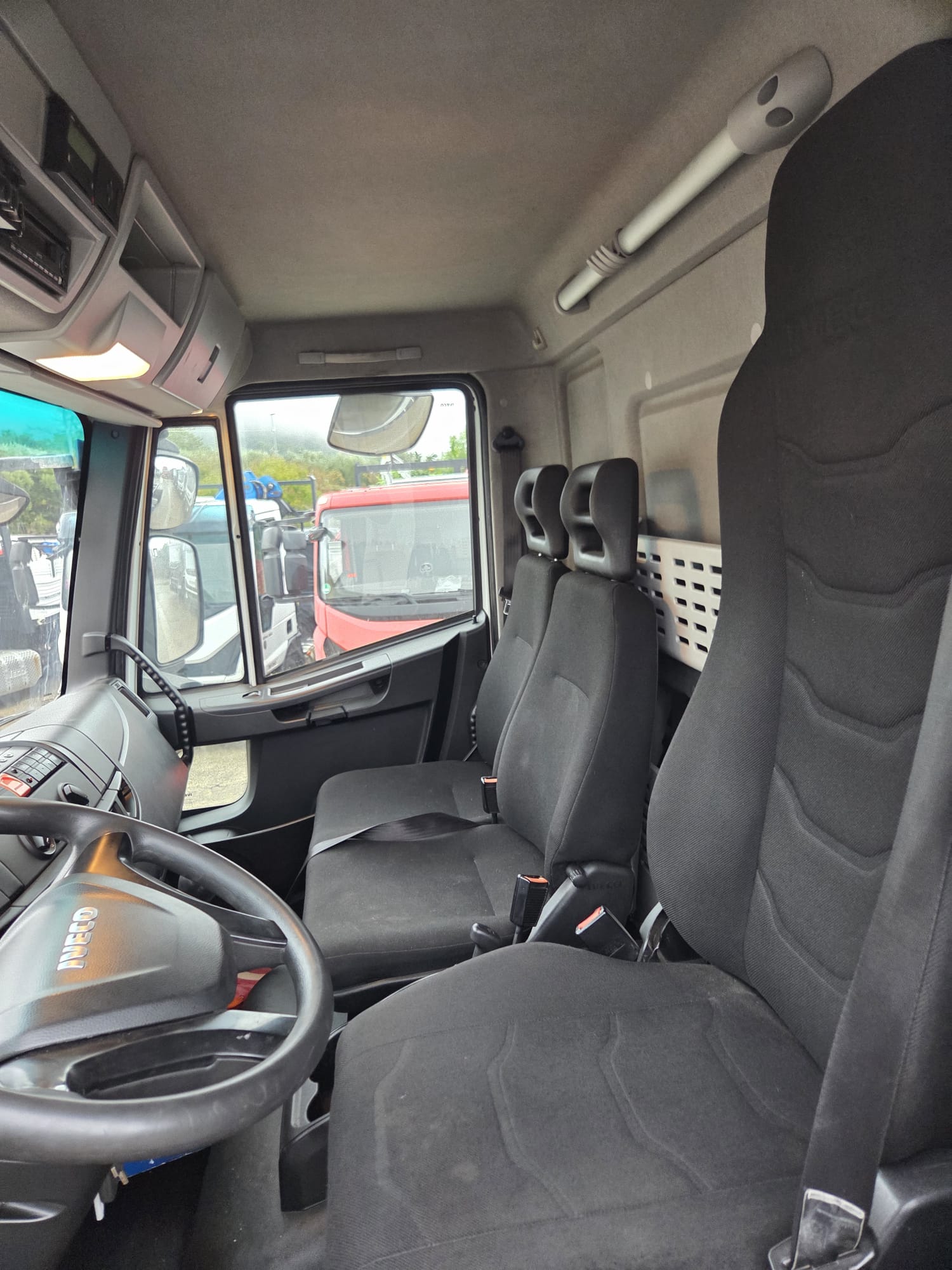 IVECO EUROCARGO 180-250 (COD.INT. PM2186) - immagine 4