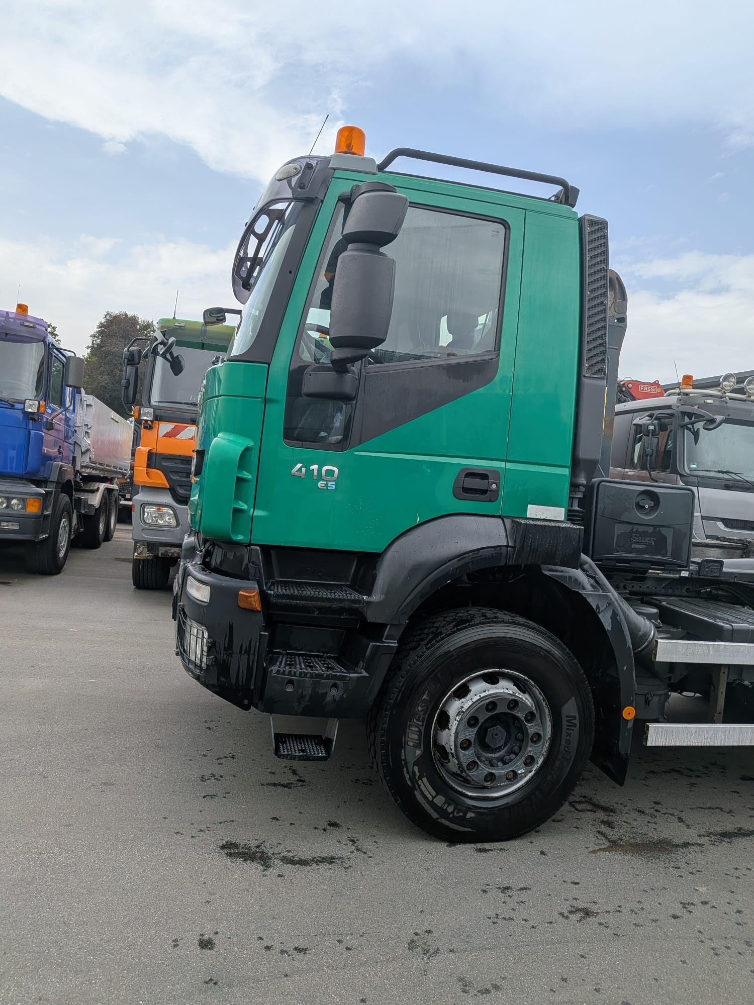 IVECO TRAKKER 260T41 (COD.INT. PM2246) - immagine 2